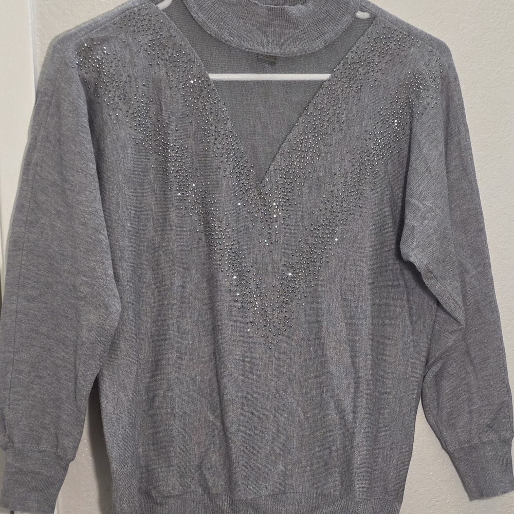 Women's 80 Park Pull Over Gray Long Sleeve Scoop Neck Sweater